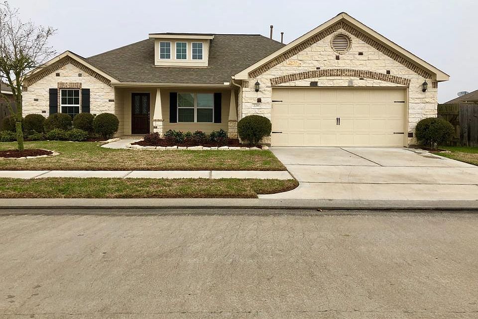 1st image of 229 S Lantana Cir