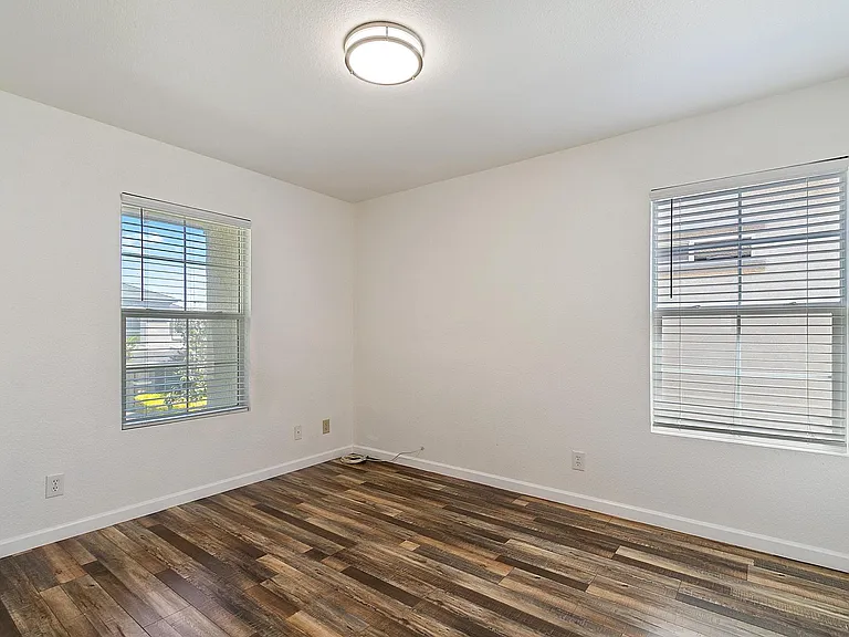 3215 Puffin Cir — Photo 16