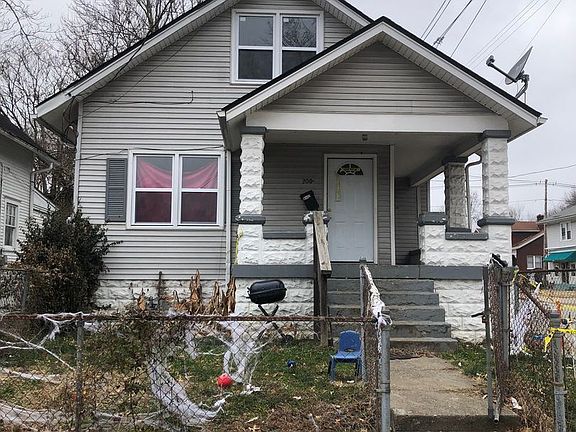 2nd image of 200 S 43rd St