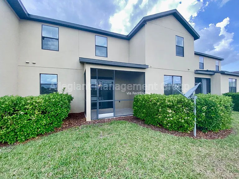 2363 Seven Oaks Dr — Photo 13