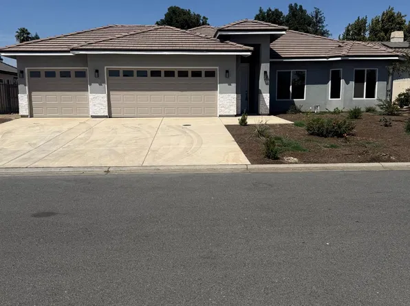8290 Lakeshore Dr, Chowchilla, CA 93610