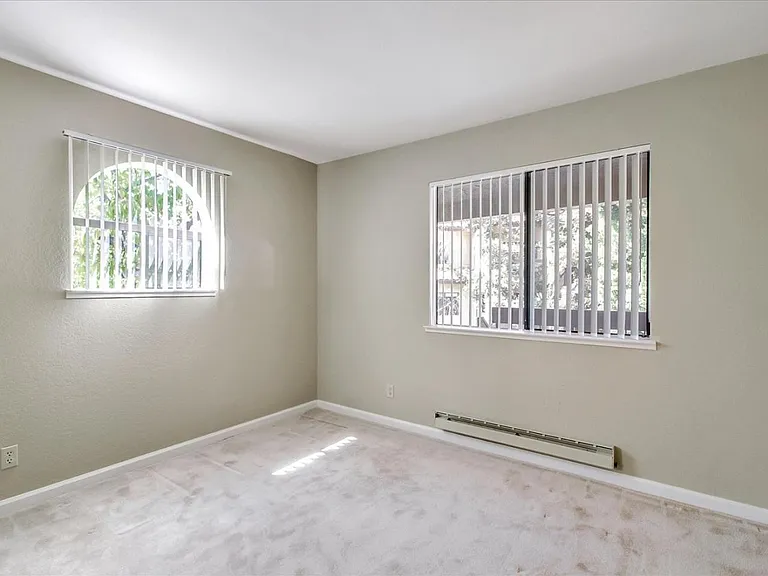 2250 Monroe St #382 — Photo 10