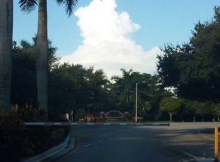 16400 Diamond Pl, Weston, FL 33331