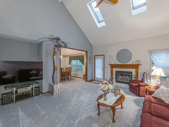 5th image of 3430 Saint Charles Ln