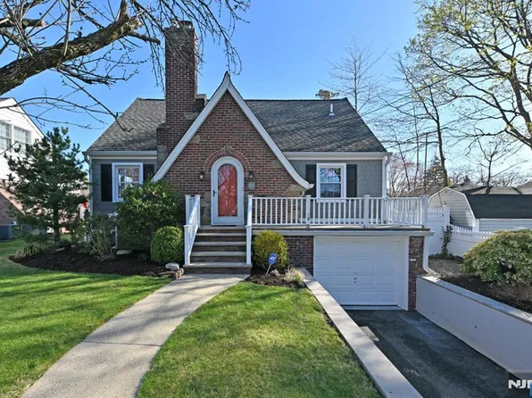 147 Ackerman St, Maywood, NJ 07607