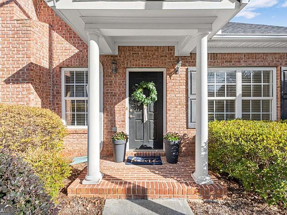 2nd image of 3361 Raes Creek Rd #8