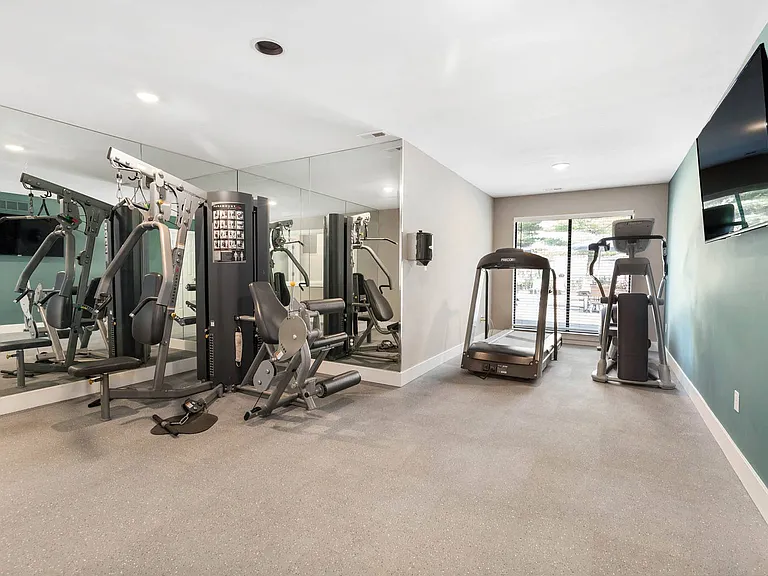Wexford Townhomes Of Novi — Photo 11