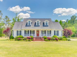 116 E Wisteria Dr, Hemingway, SC 29554