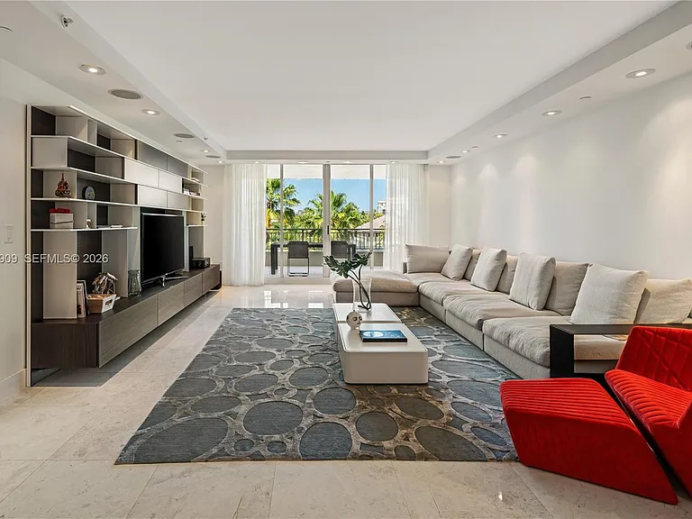 765 Crandon Blvd #306 — Photo 9