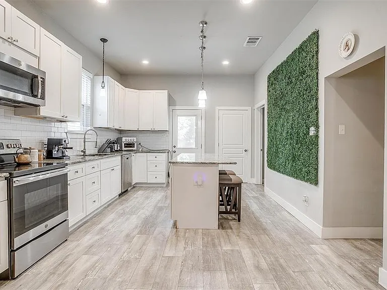 2905 S Jennings Ave — Photo 57