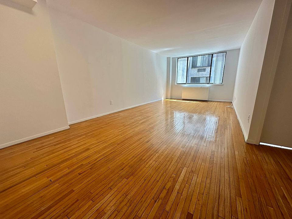 1st image of 122 E 13th St APT 4A