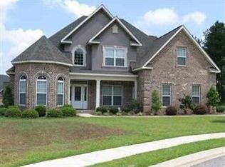 209 Oakley Ct, Bonaire, GA 31005