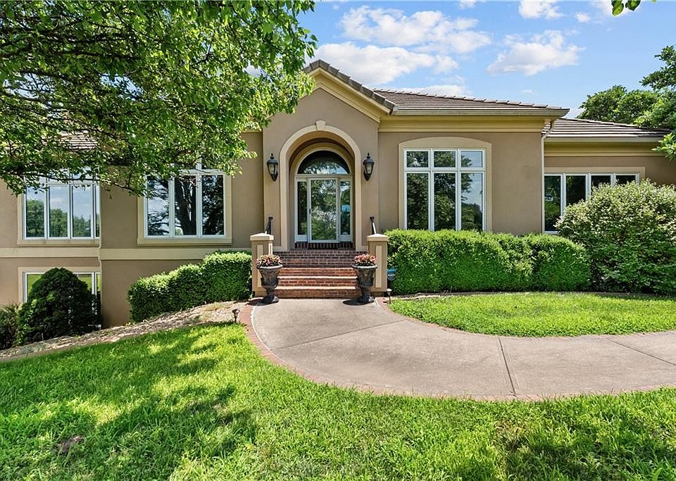 1st image of 13801 S Pebblebrook Ln