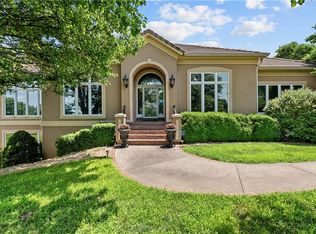 13801 S Pebblebrook Ln, Greenwood, MO 64034
