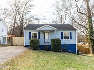 2913 Woodmont Rd, Knoxville, TN 37917