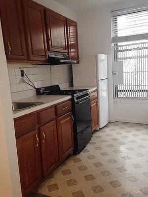 Rented by Luxor Homes & Investment Realty | media 27