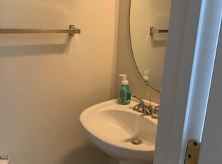 810 Pendleton Ln, Strasburg, VA
