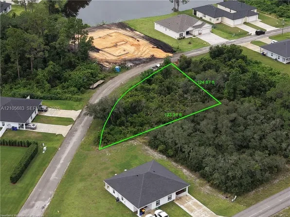 7055 San Benito Dr, Sebring, FL 33872