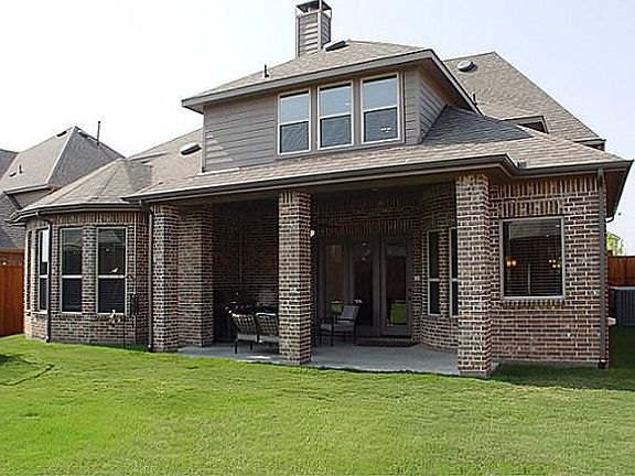 2nd image of 14687 Foxbriar Ln
