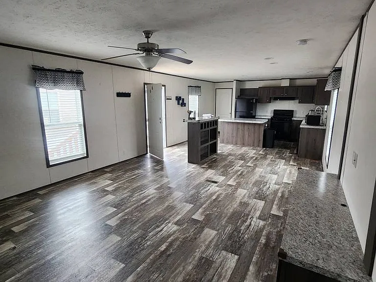 Meadowlark MHC LLC - Rent to Own — Photo 11