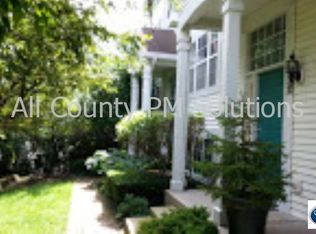 927 S Darla Ct, Waukegan, IL 60085