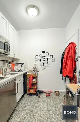 Rented by Bond New York | media 14