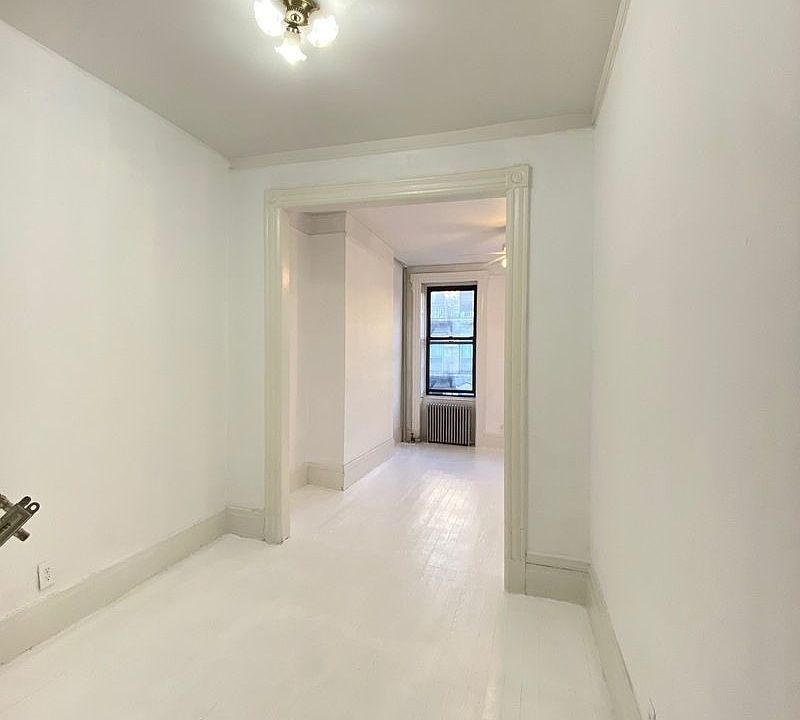 1st image of 60 E 7th St #4W