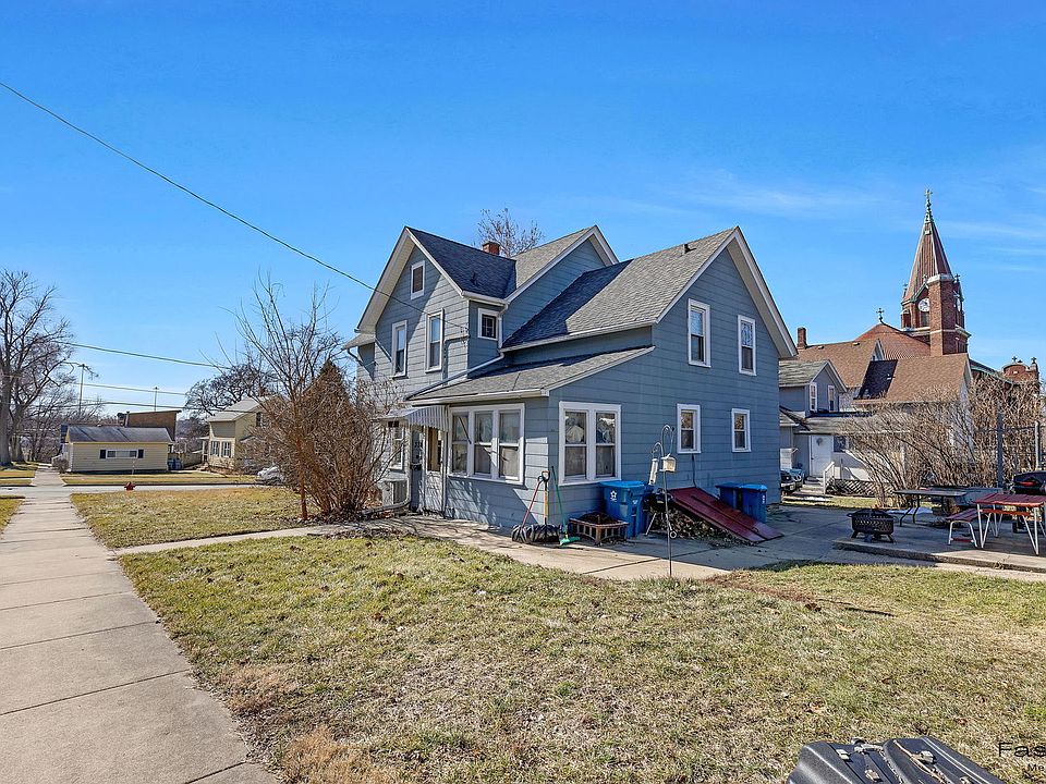 324 Pierce St, Aurora, IL 60505 | Zillow