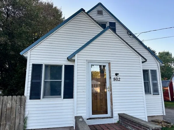 802 Driving Park Ave, Newark, NY 14513