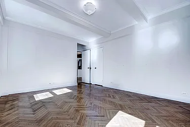 Rented by Urbane Brokerage