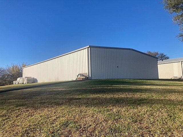 East 50x80, NE corner
