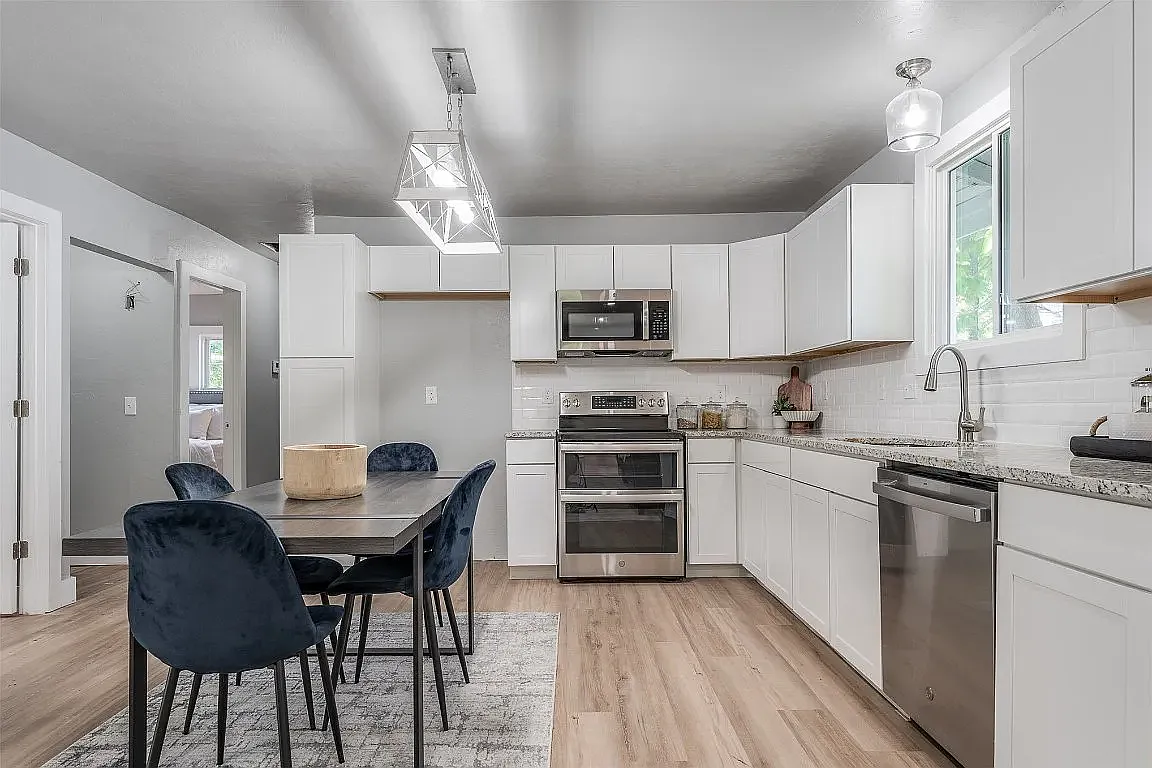 3 bed, 1008 sqft, $1,500 — Photo 3