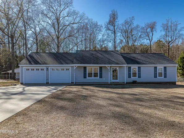 206 Wanda Drive, Pikeville, NC 27863