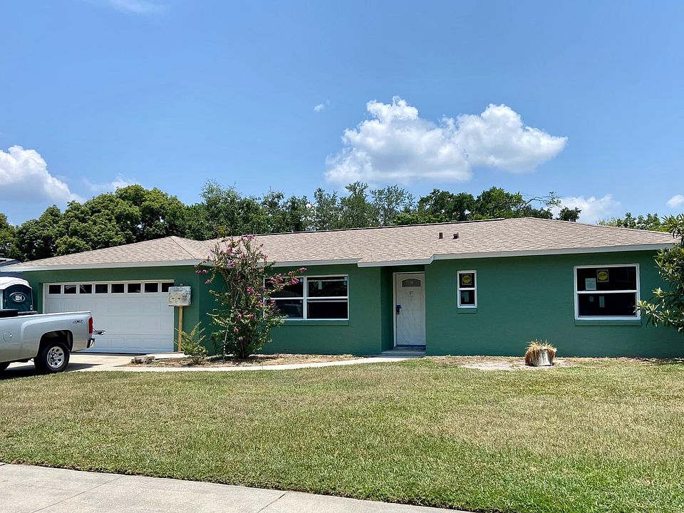 2nd image of 1580 Heather Way