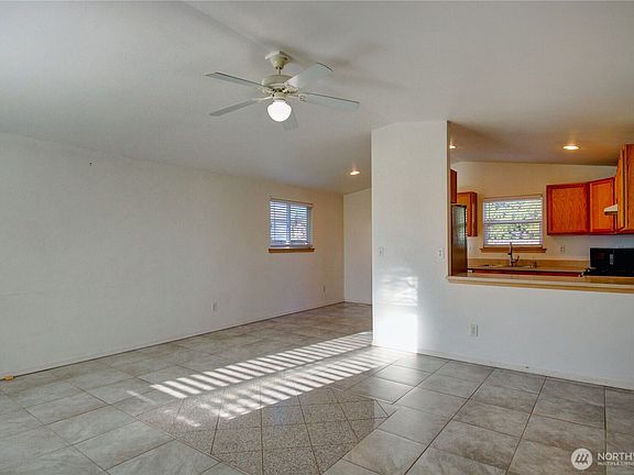 4th image of 3005 Arbor