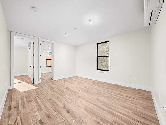 3rd image of 1580 Prospect Pl #2E