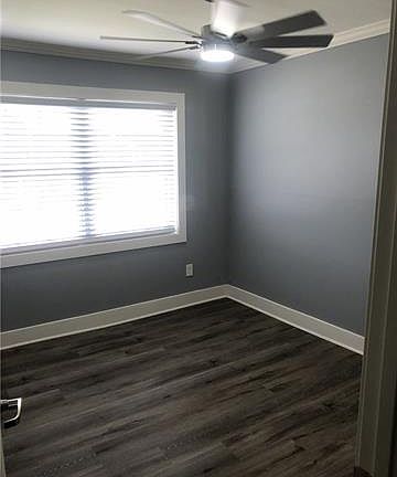 5th image of 71 New England Ct