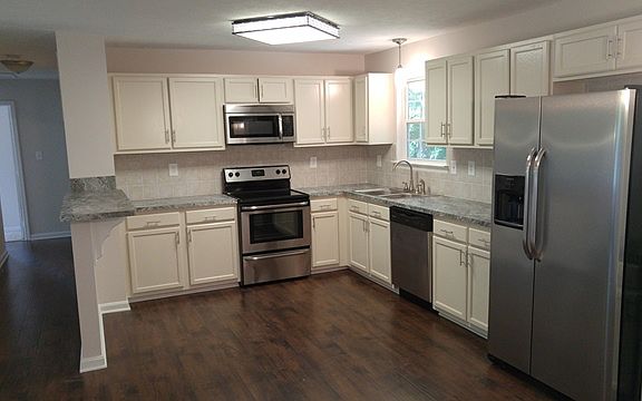 4th image of 28041 Twila Ln