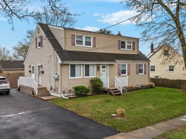 706 Boesel Ave, Manville Boro, NJ 08835