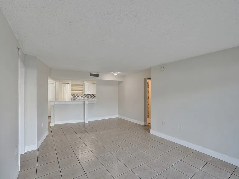 4205 N University Dr #108 — Photo 15