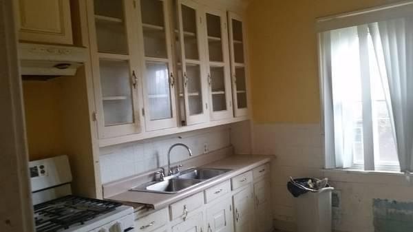 1st image of 1331 Walden Ave