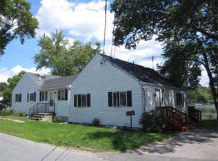 22 Nipmuc Ter, Framingham, MA 01702