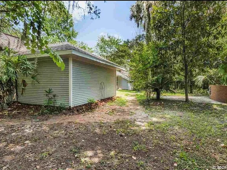 4535 NW 53rd Ln — Photo 2