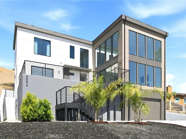 28896 Vacation Dr, Canyon Lake, CA 92587