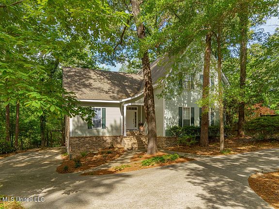 2nd image of 123 Dogwood Dr