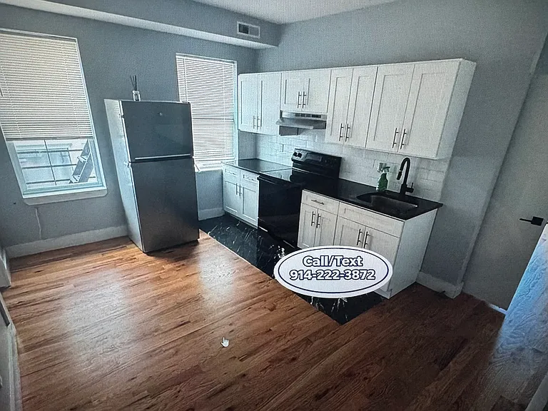 99 Maple St #1L — Photo 1