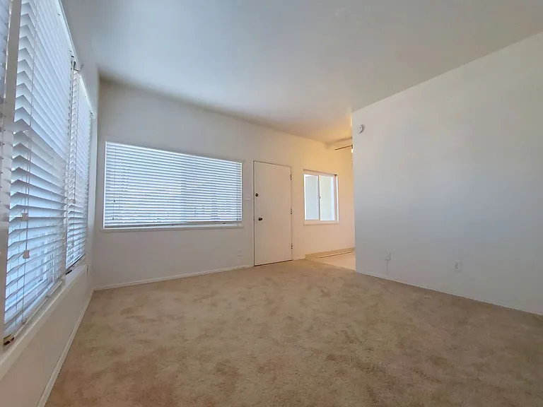 1465 Grand Ave — Photo 79