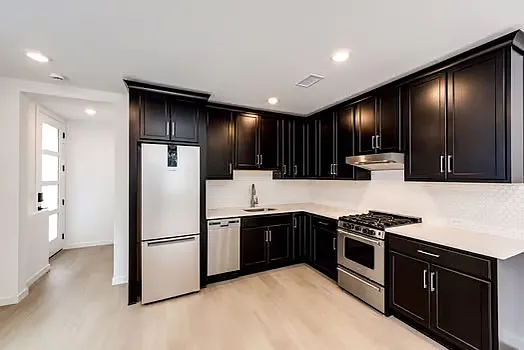Additional unit with 2nd kitchen and living area.