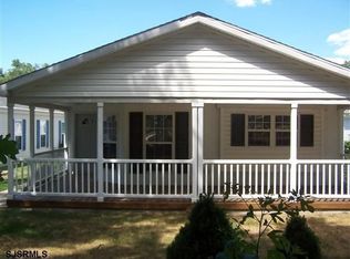 202 Pebble Beach Dr, Mays Landing, NJ 08330