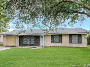 111 Meadow Bend Dr, San Antonio, TX 78227